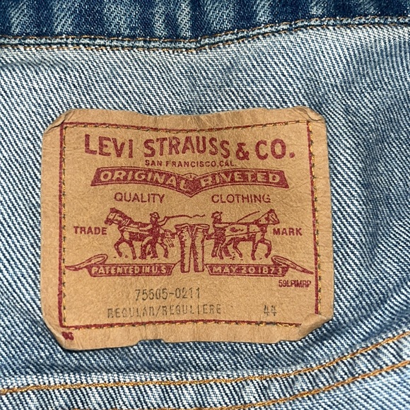 Levi’s - Picture 11 of 12